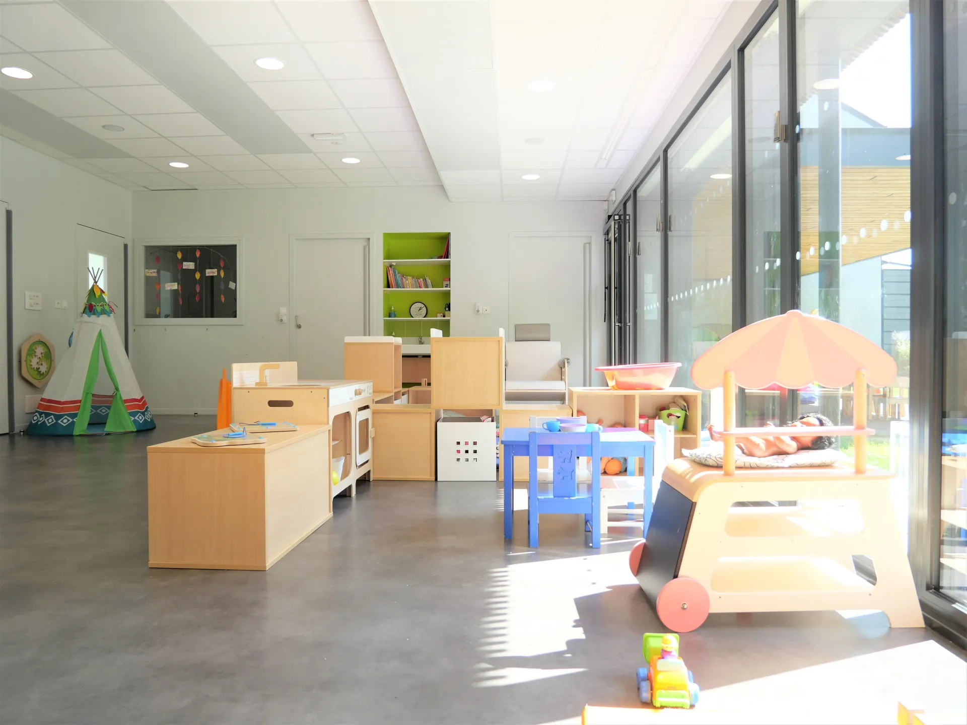 peopleandbaby-creche-notre-dame-des-landes-l-arbre-aux-enfants-1