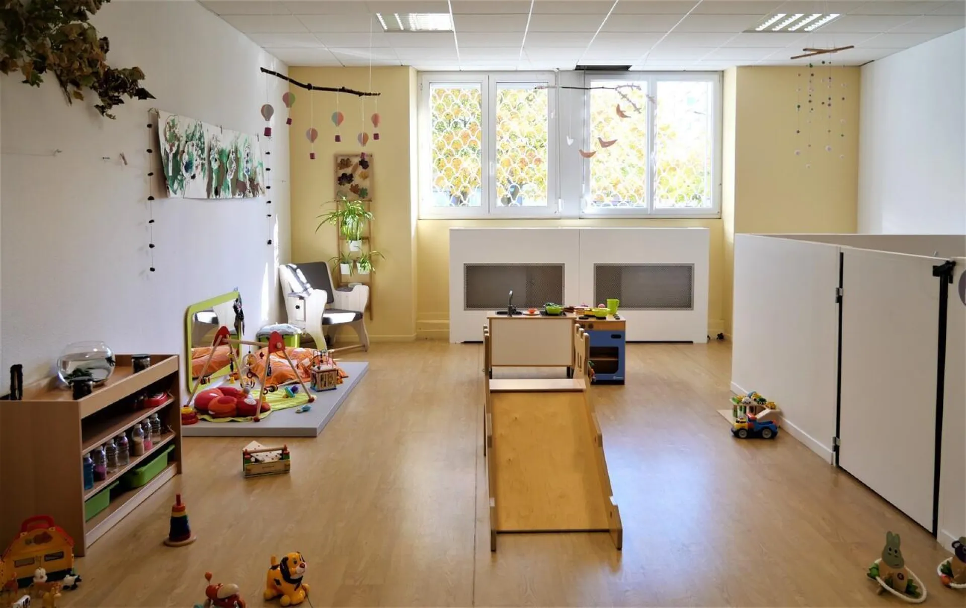 peopleandbaby-creche-reims-la-foret-enchantee-1