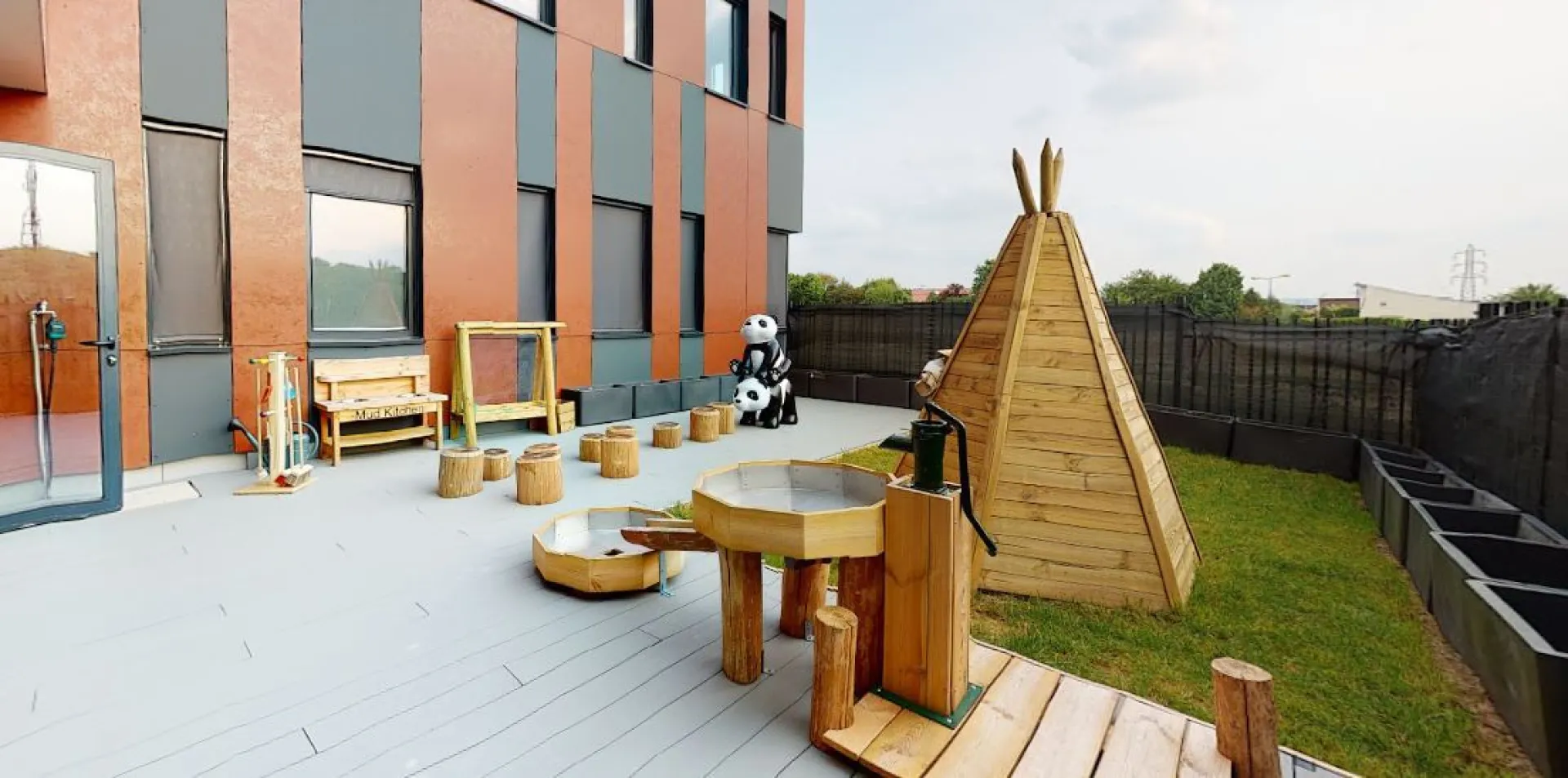 peopleandbaby-creche-tinqueux-jungle-3