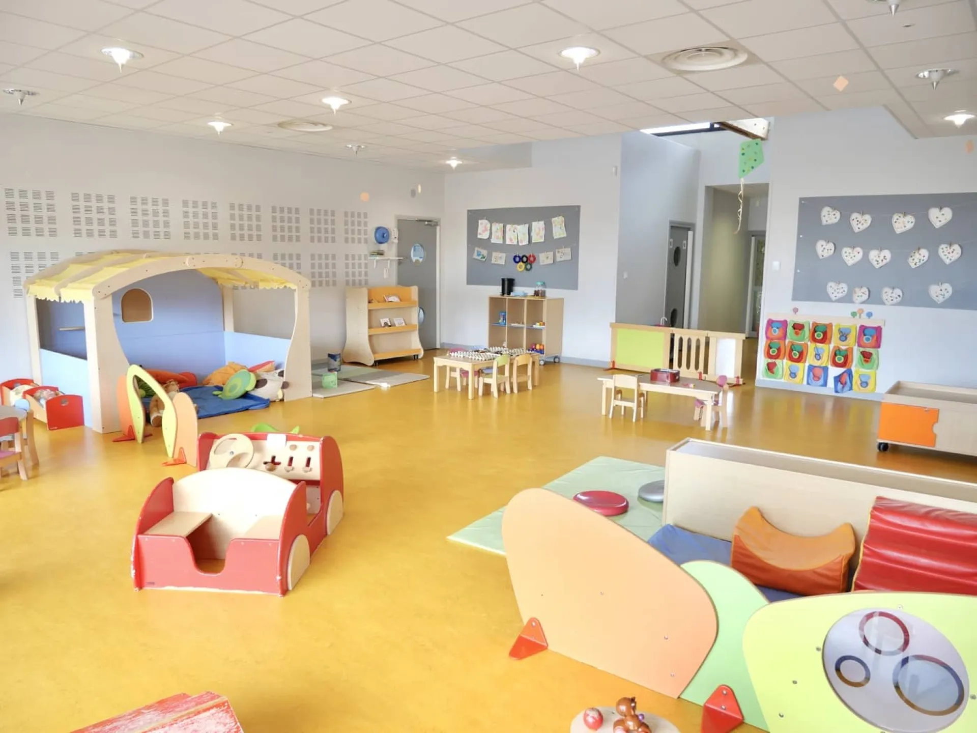 creche-landevant-ty-ar-vugale-people-baby-1