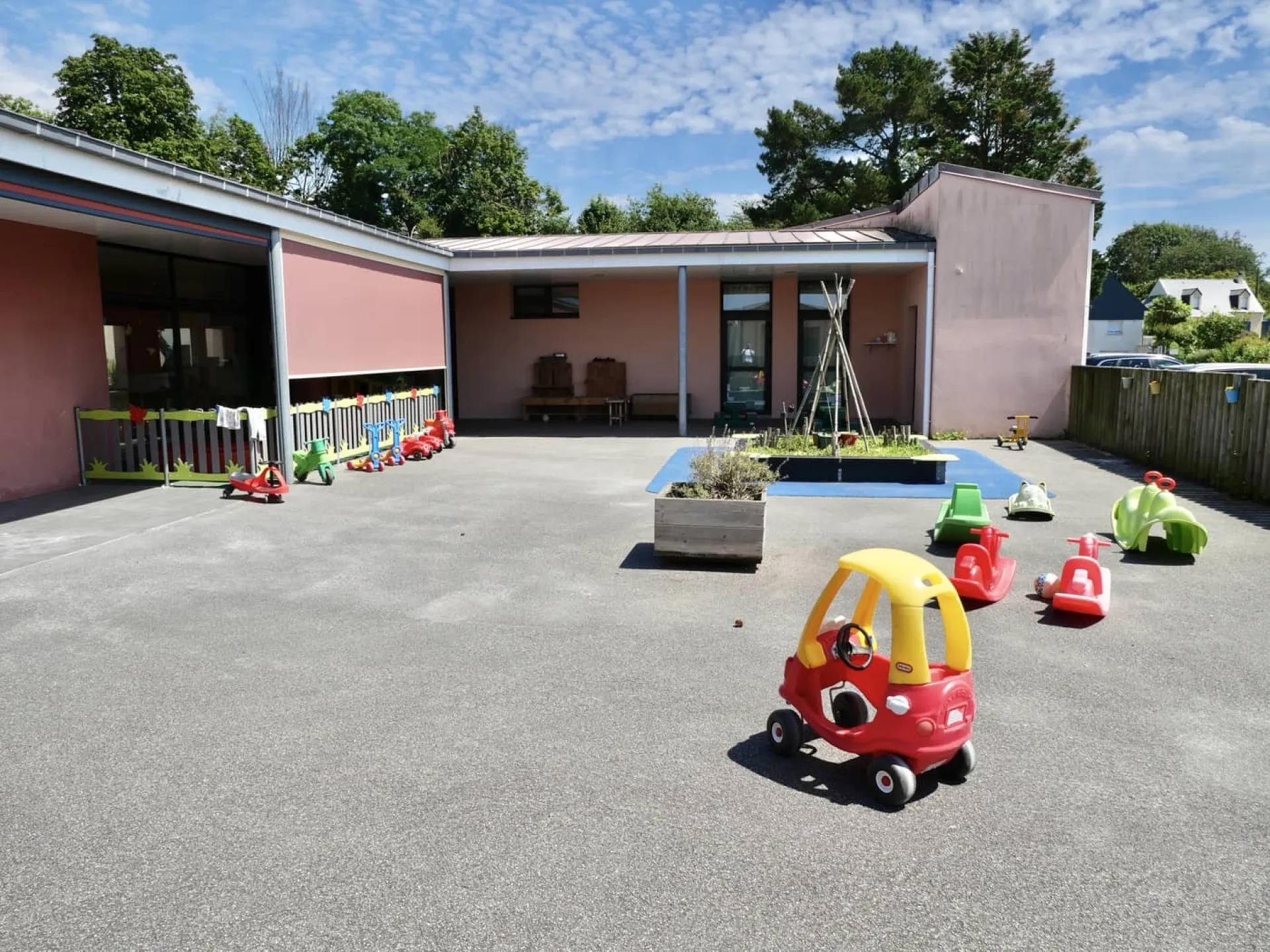 creche-landevant-ty-ar-vugale-people-baby-4