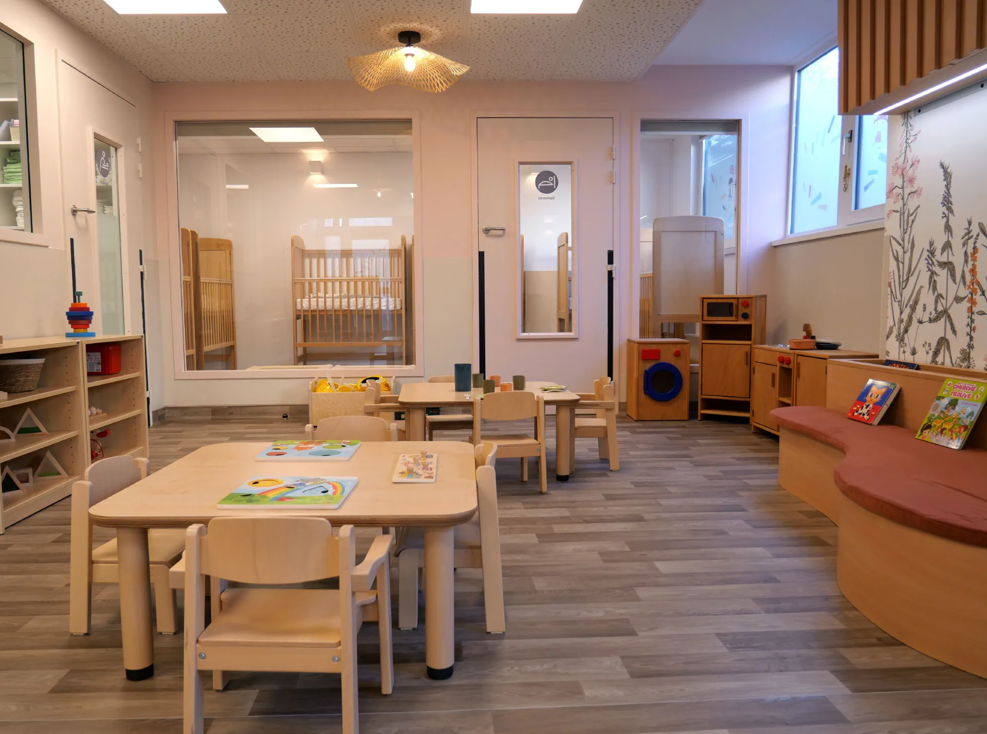 peopleandbaby-creche-metz-plum-3