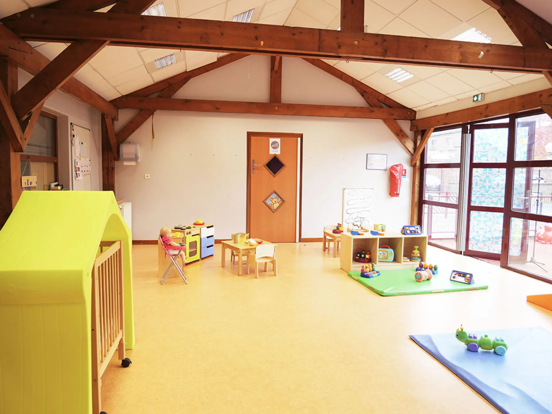 creche-les-lutins-d-hordain-people-and-baby-2