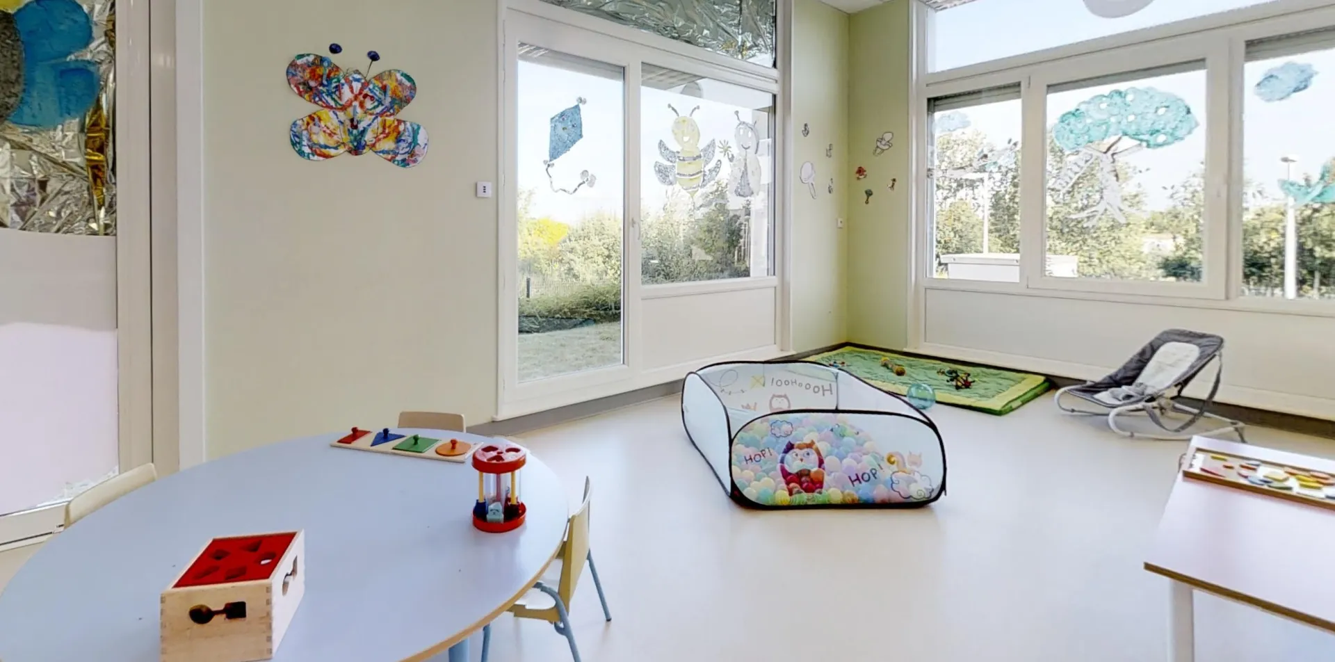 creche-arras-voie-lactee--people-baby-1