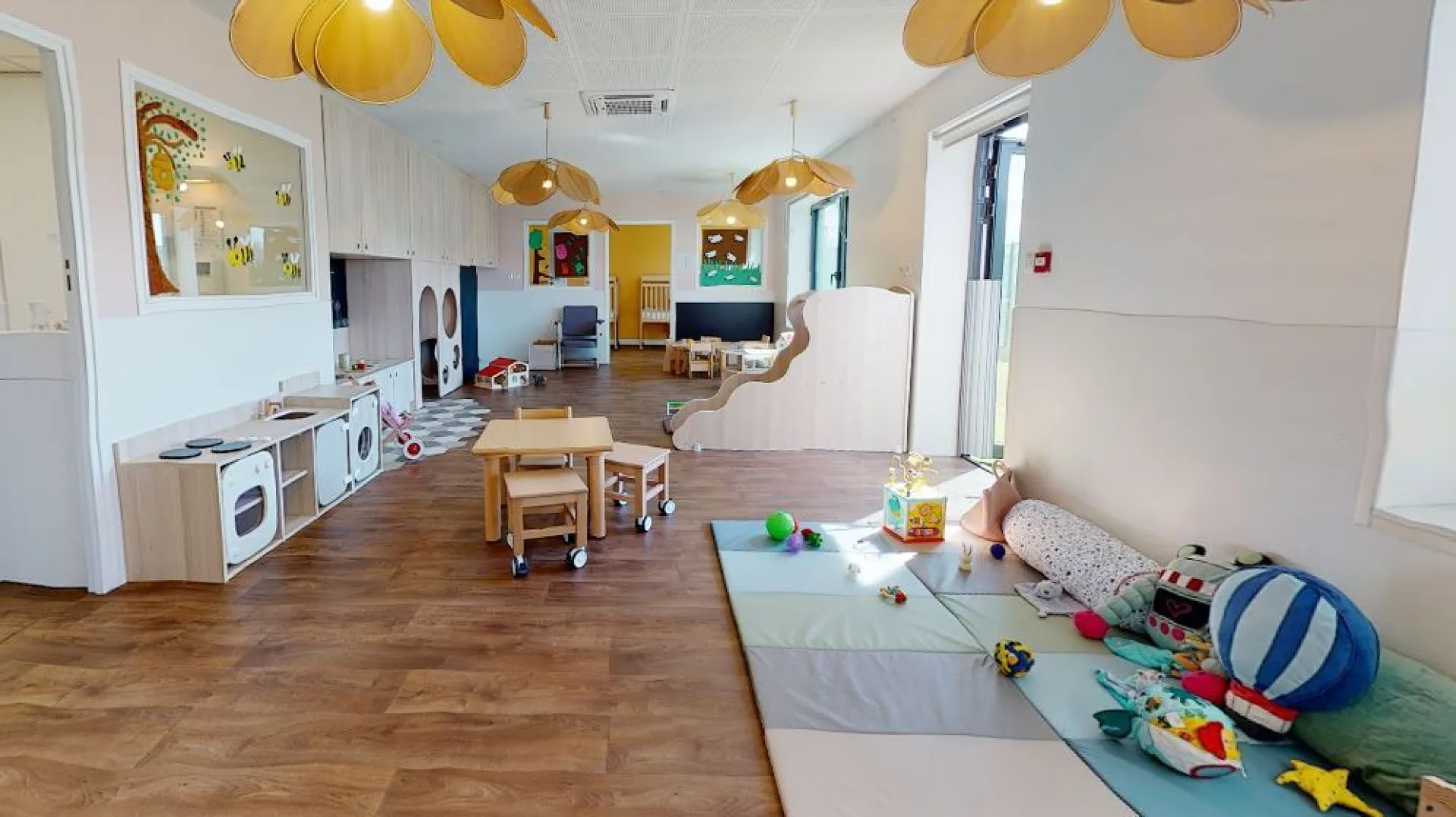 peopleandbaby-creche-molsheim-la-ruche-1
