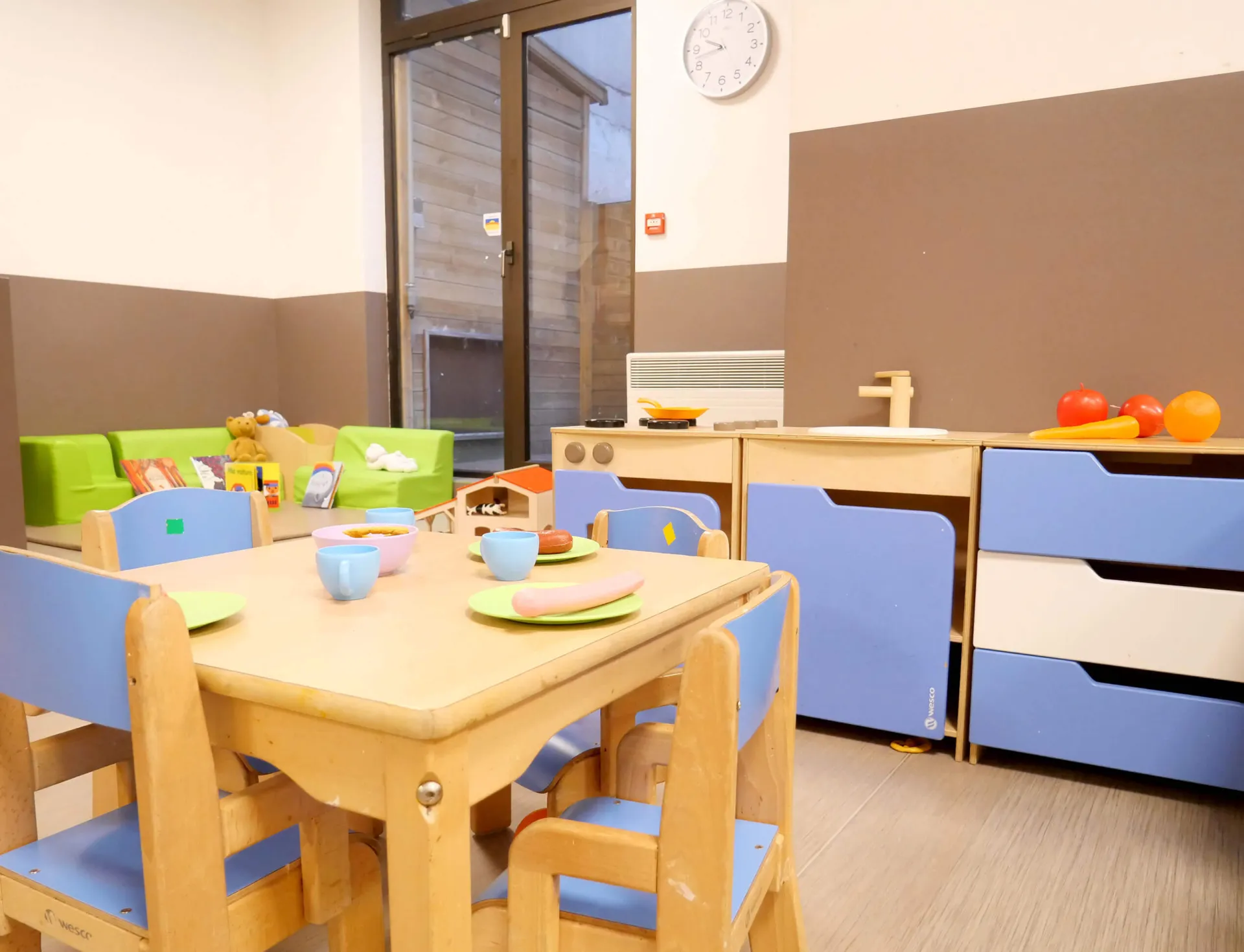 peopleandbaby-creche-paris-15-ainsi-font-font-font-1
