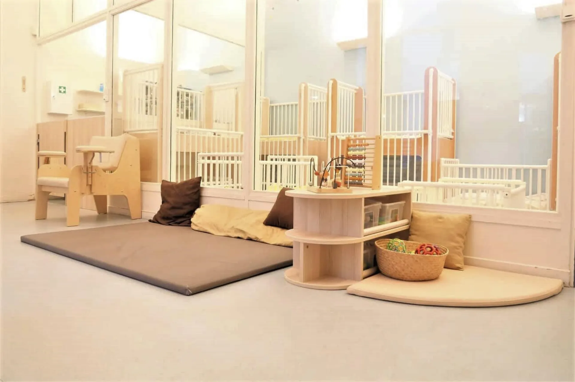 creche-paris-chaptal-people-and-baby-2
