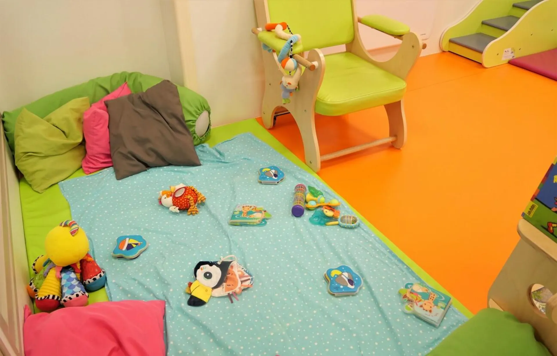 creche-paris-cactus-people-and-baby-2