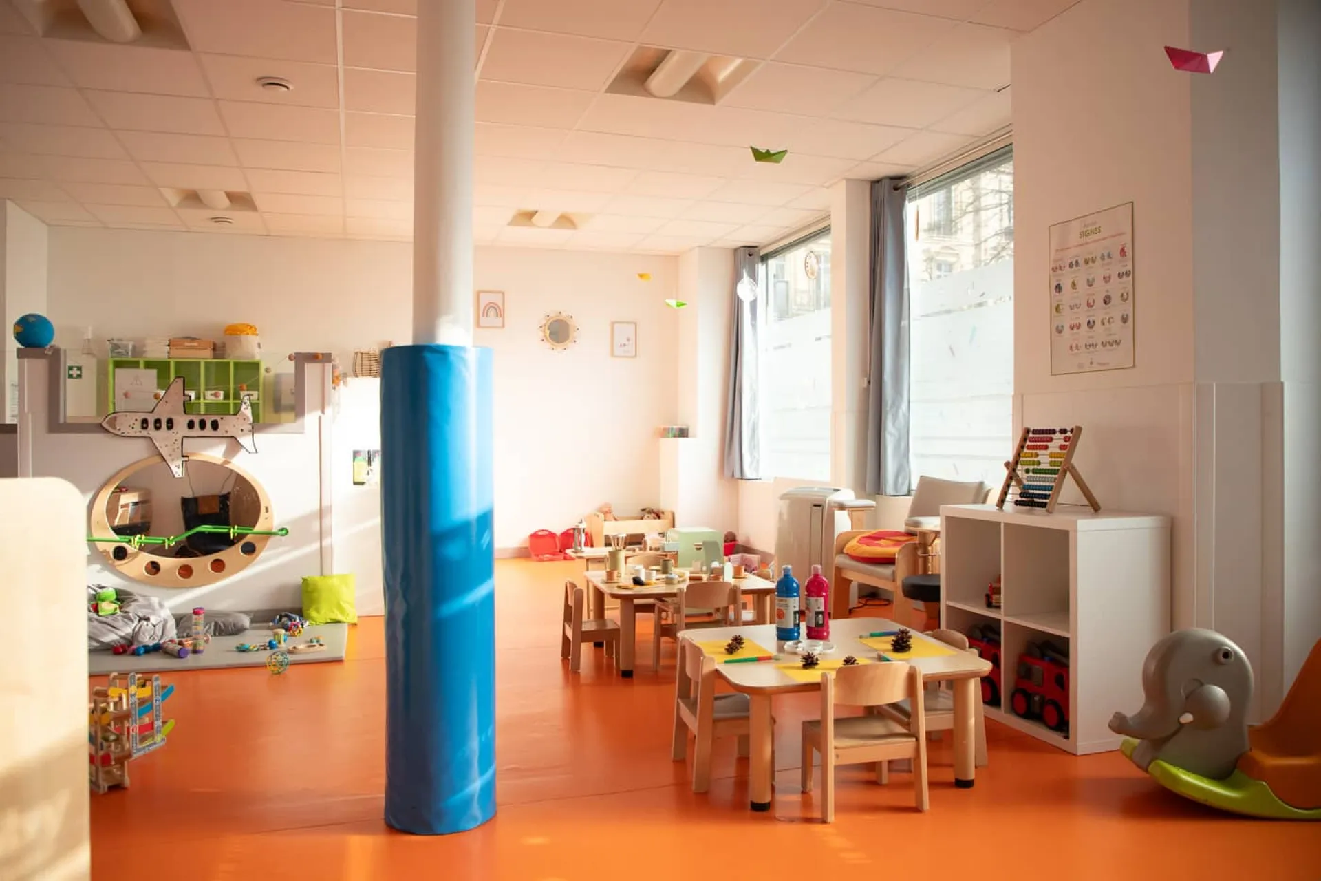 creche-paris-9-fleur-de-lys-people-baby-1