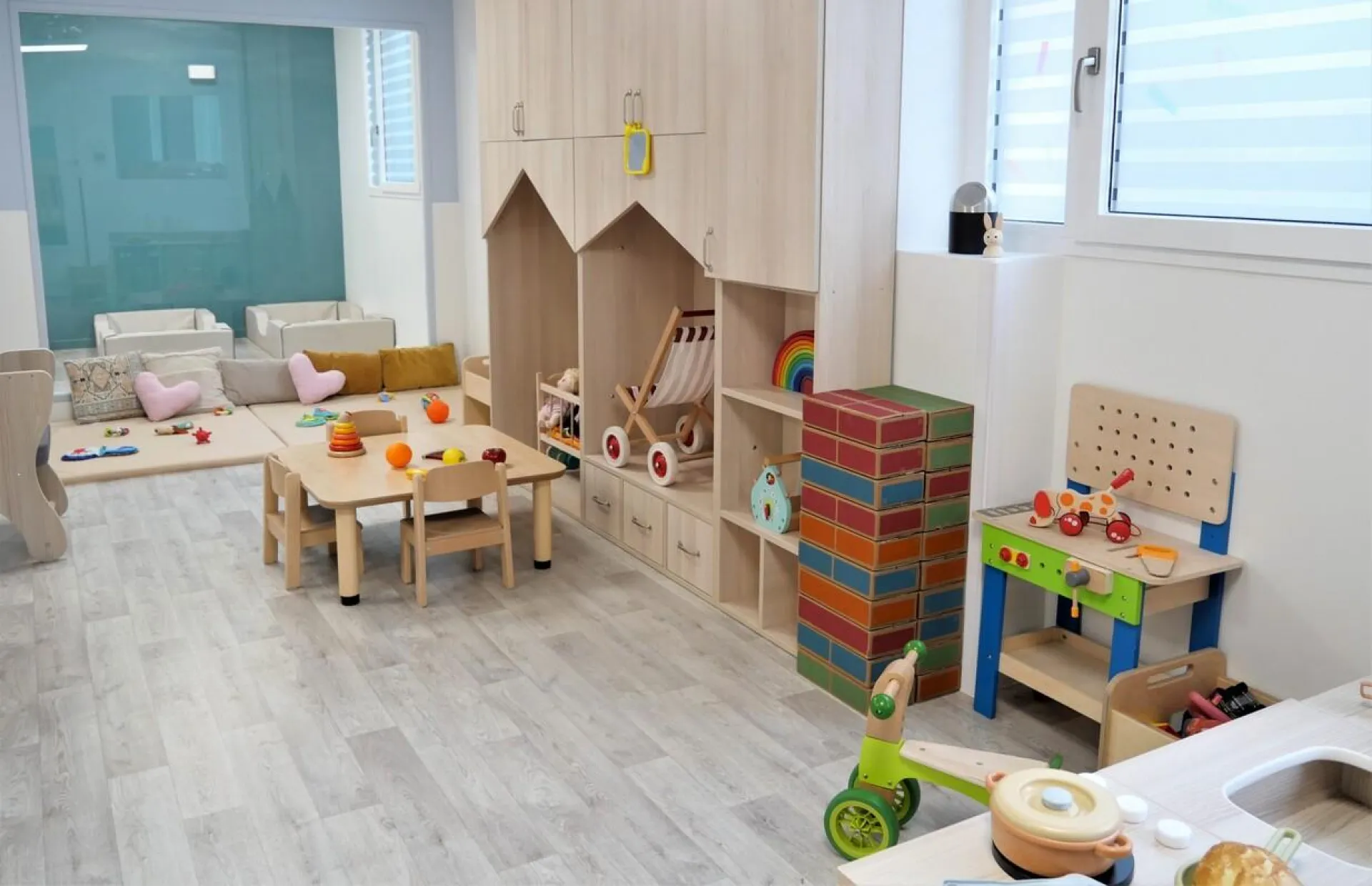 creche-paris-pica-pica-people-and-baby-1