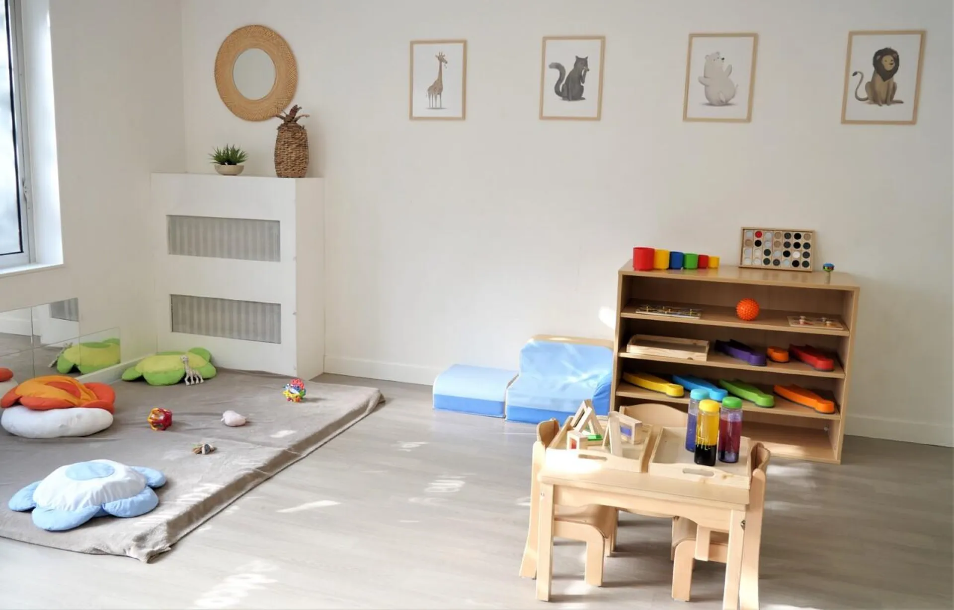 creche-paris-amarante-people-and-baby-1