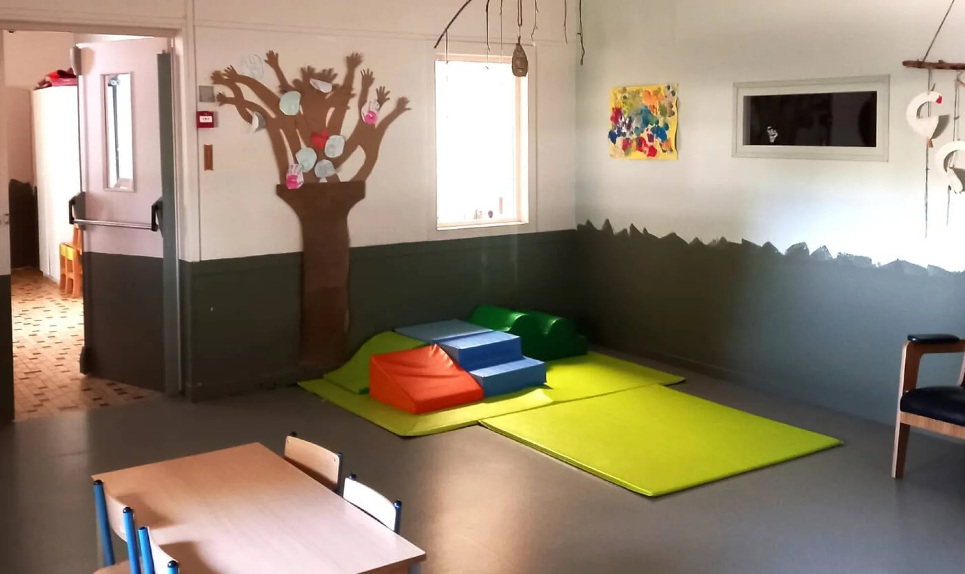 creche-saint-remy-martin-people-baby-2