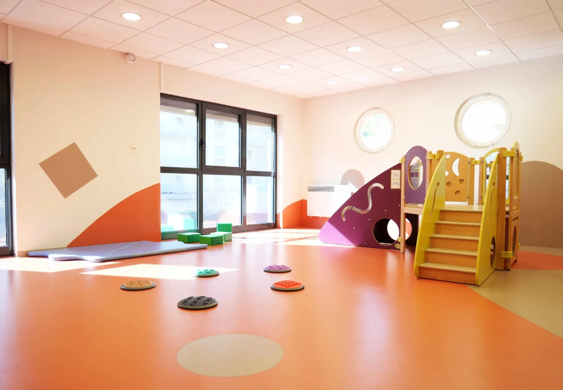peopleandbaby-creche-mulhouse-les-nenuphars-1