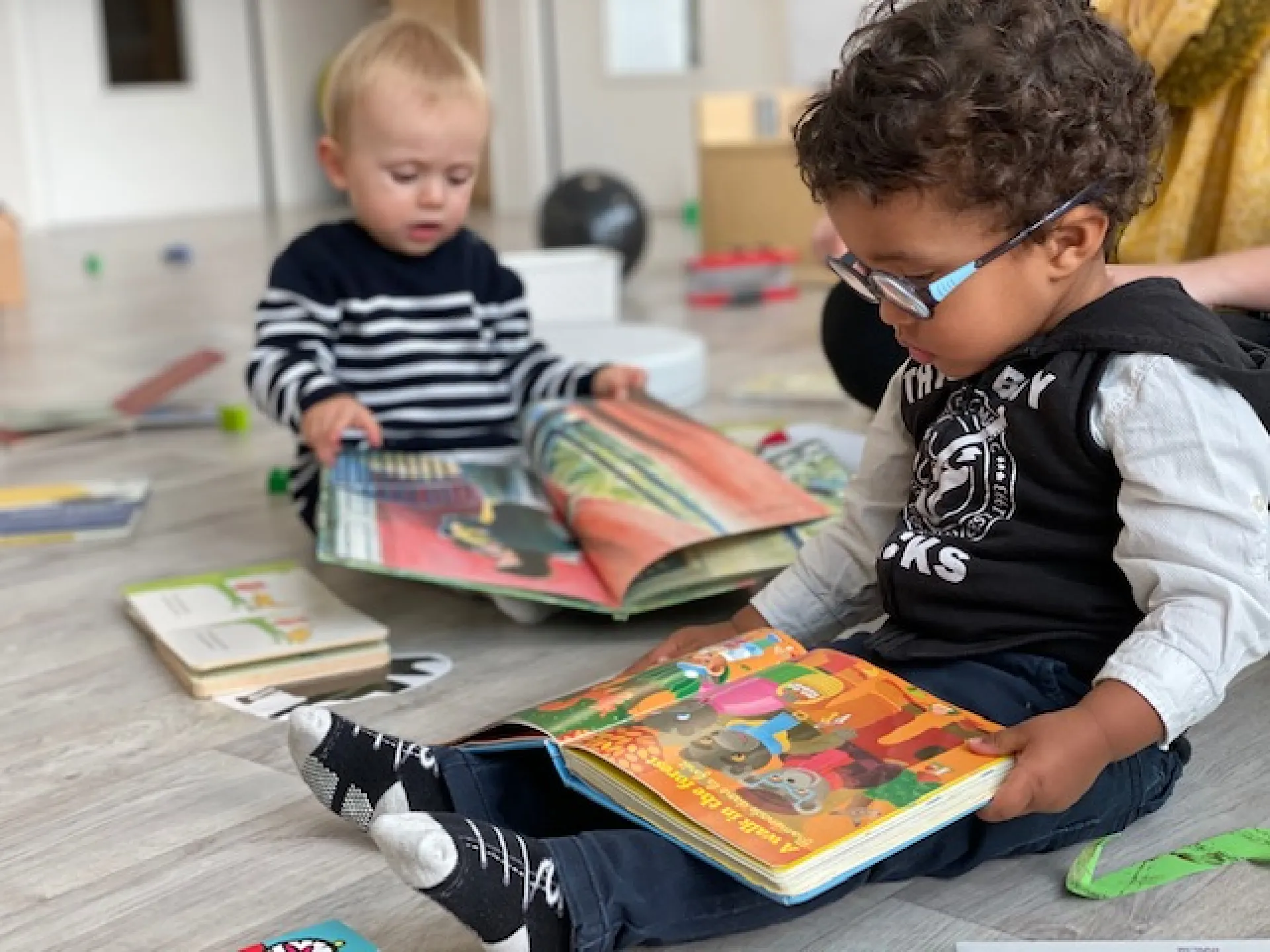 enfants-lisent-livres