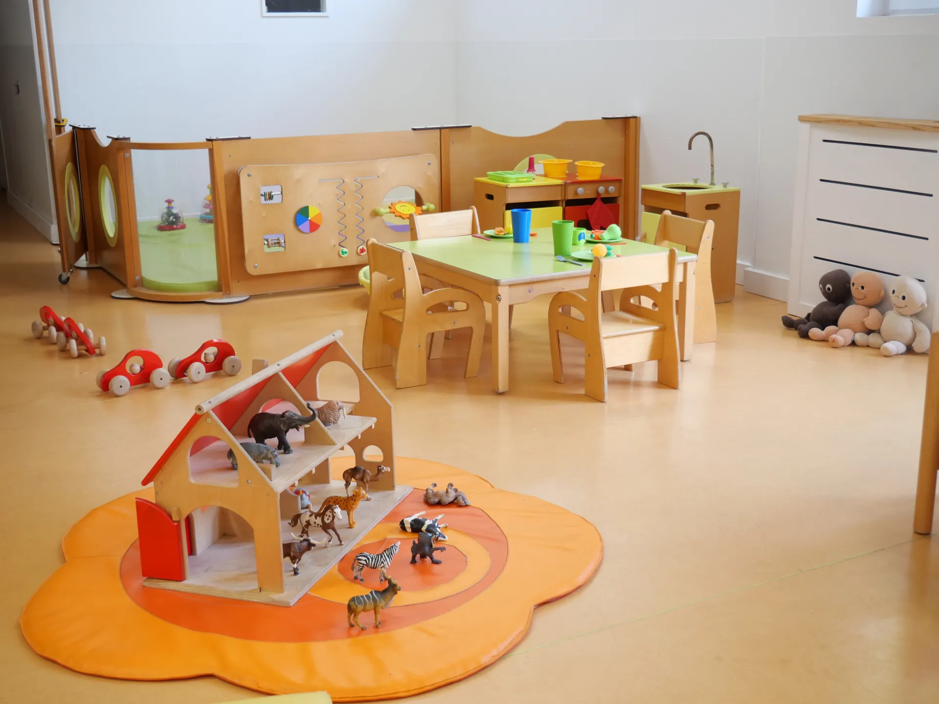 creche-villeurbanne-palomitas-people-and-baby-2