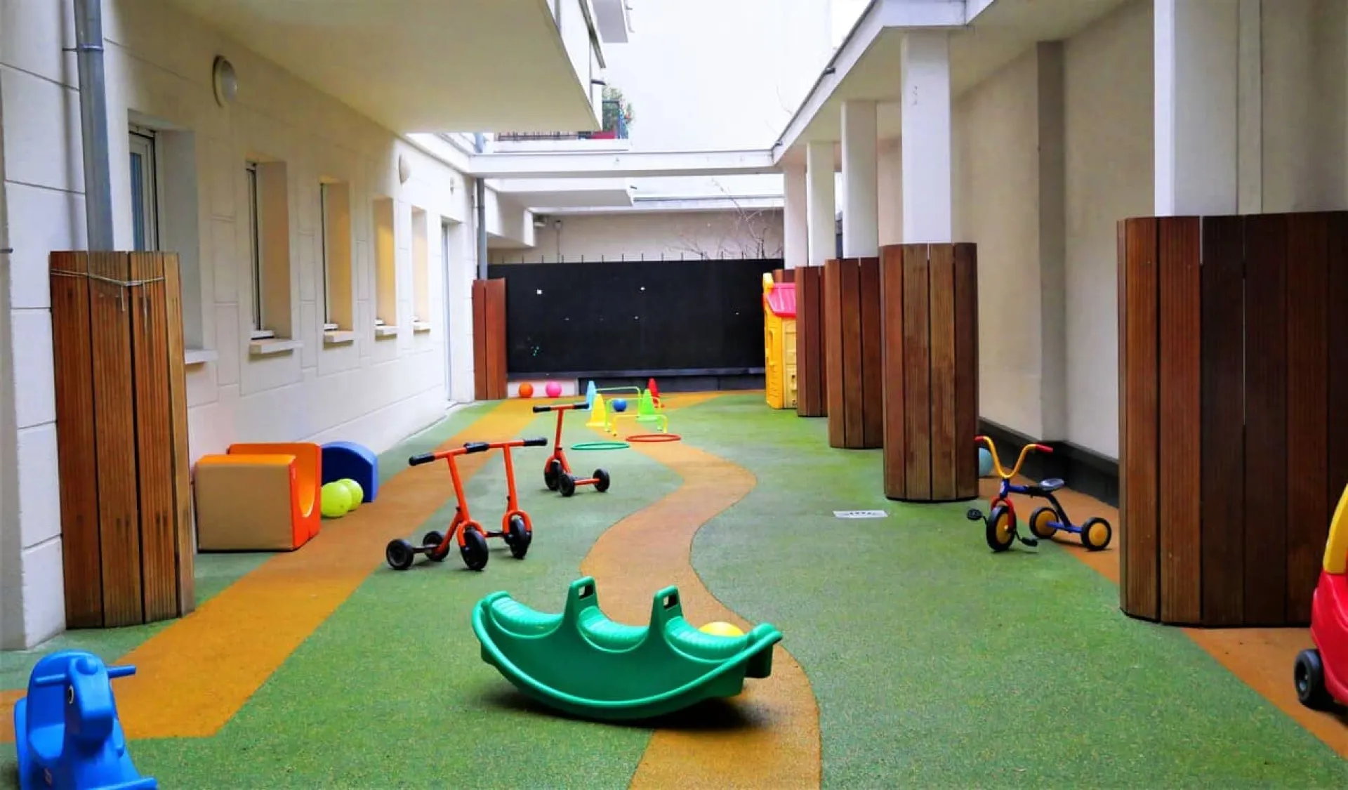 creche-la-garenne-colombes-voltaire-2