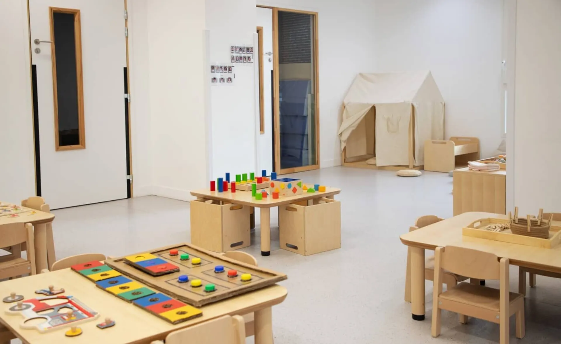 creche-issy-les-moulineaux-anne-sylvestre-people-and-baby-1