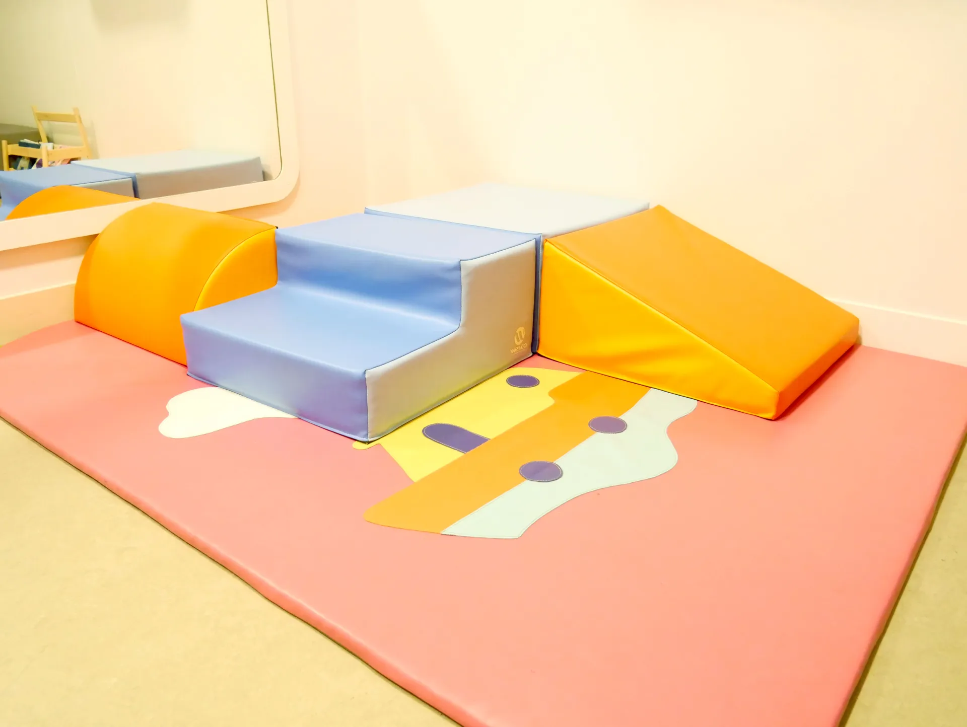 creche-neuily-bebes-explorateurs-people-and-baby-2