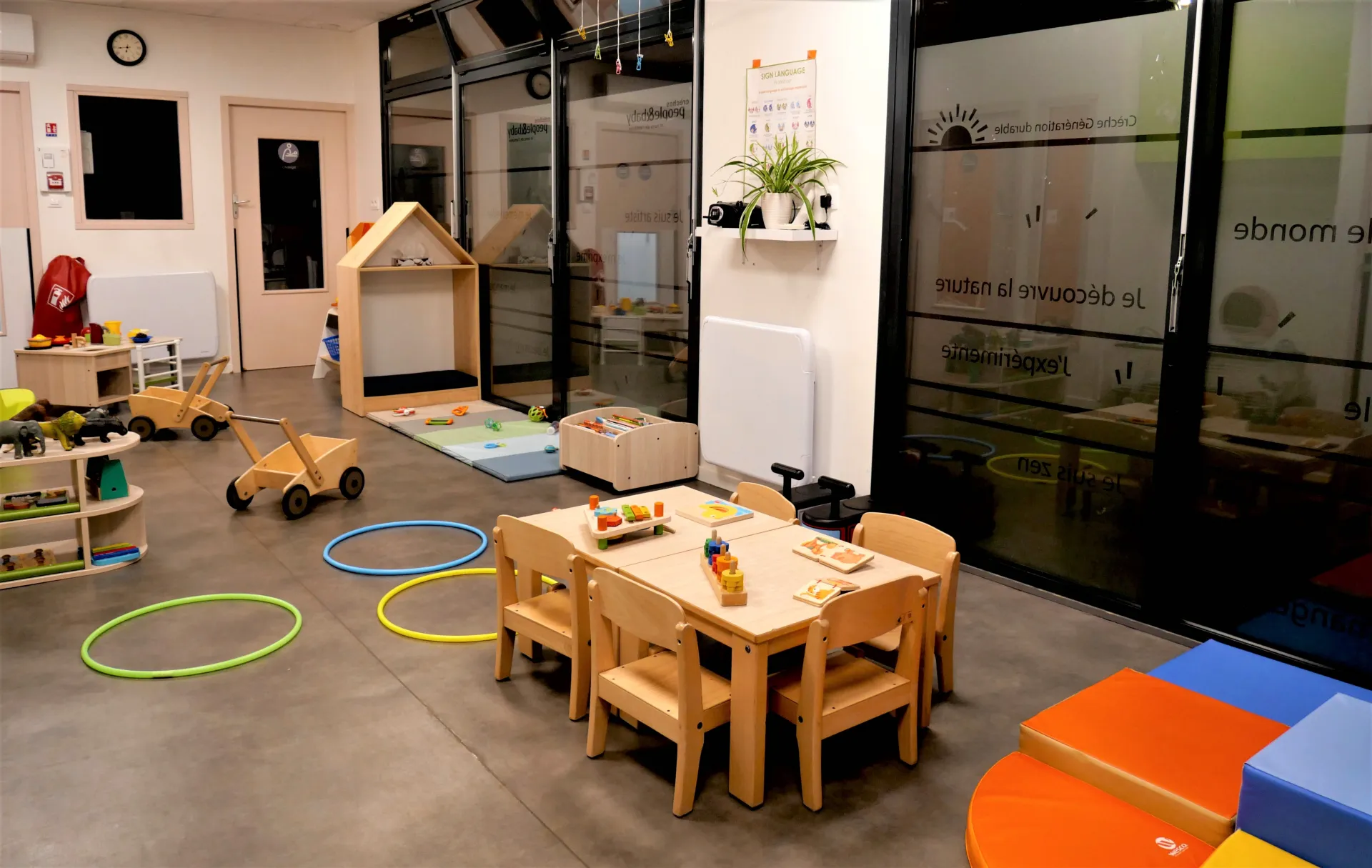 creche-bagnolet-hippolyte-people-and-baby-2