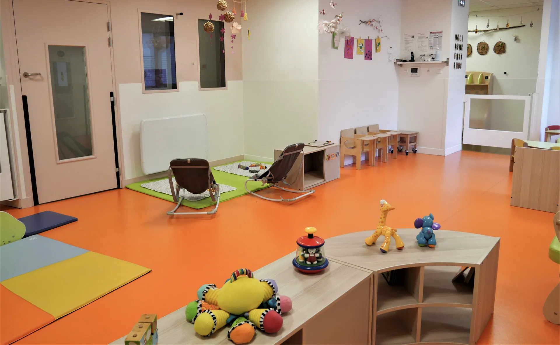 peopleandbaby-creche-saint-mande-camomille-1