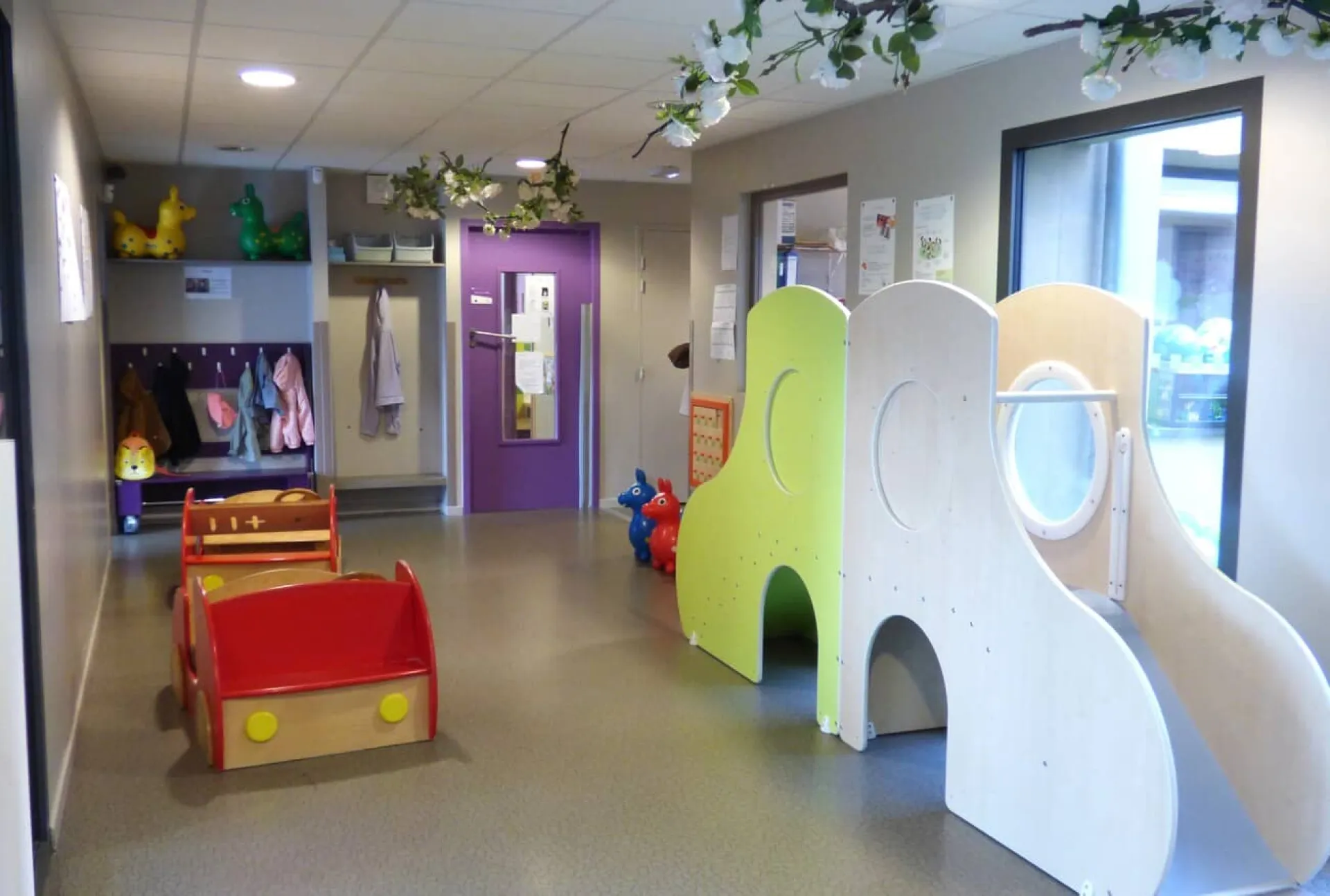 peopleandbaby-creche-montluel-pole-petite-enfance-montluel-multi-2-