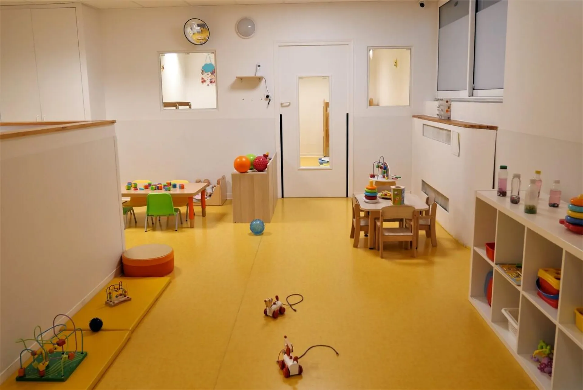 creche-vitry-sur-seine-petit-karlito-people-and-baby-2