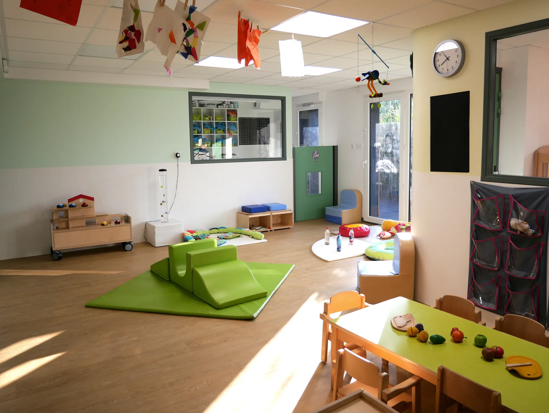 creche-lattes-vitamine-people-and-baby-1