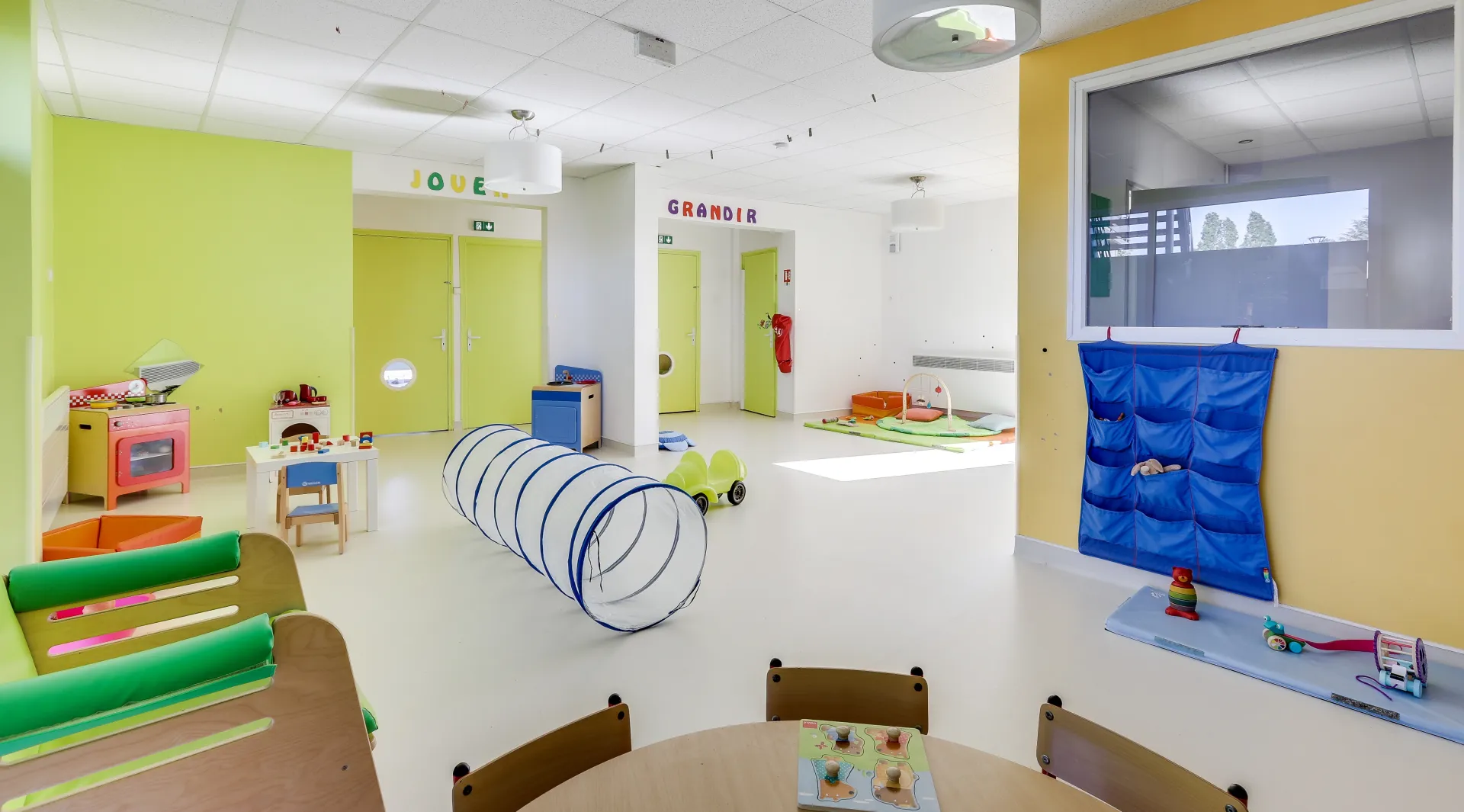 peopleandbaby-creche-saint-sebastien-de-morsent-solh-5