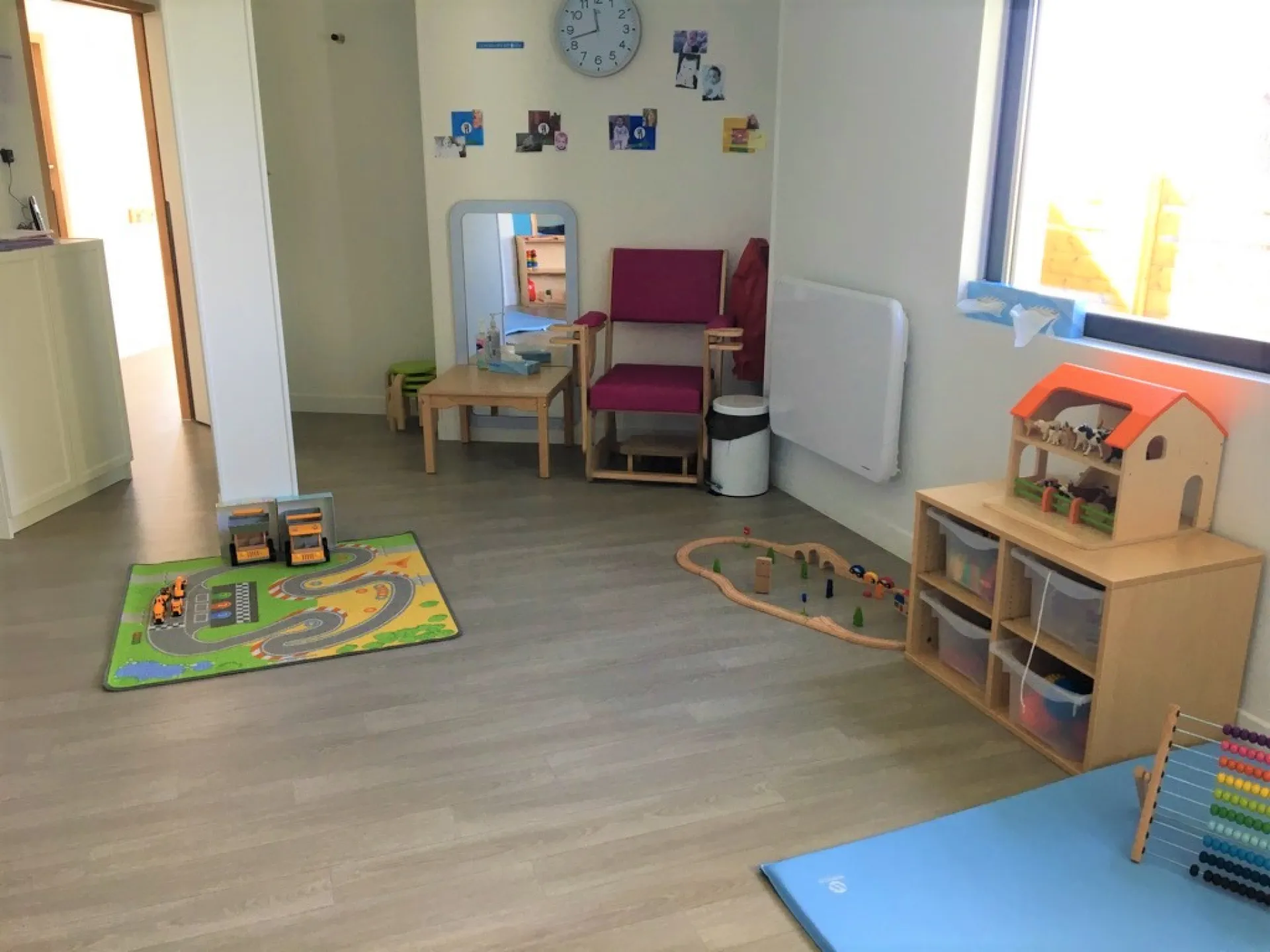 creche-nice-aigue-marine-people-and-baby-3
