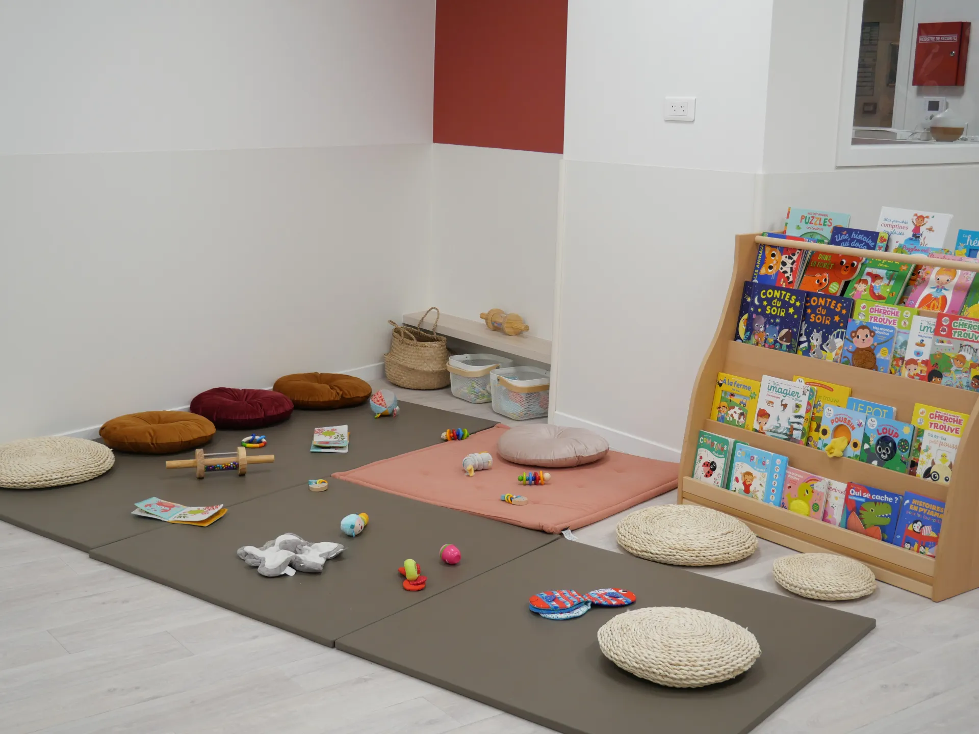 creche-nice-aigue-marine-people-and-baby-4