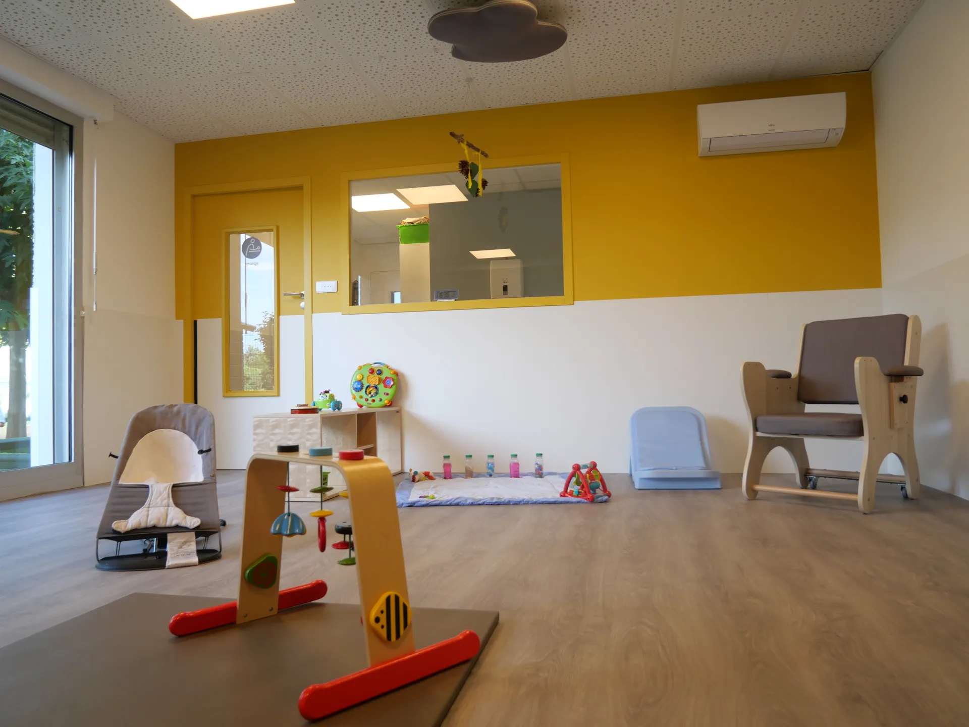 creche-arles-les-ptits-flamants-people-and-baby-3