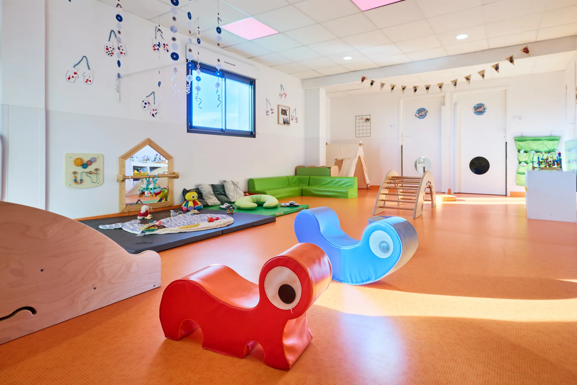 creche-14_cagny_mars10-cagny-peopleandbaby-12