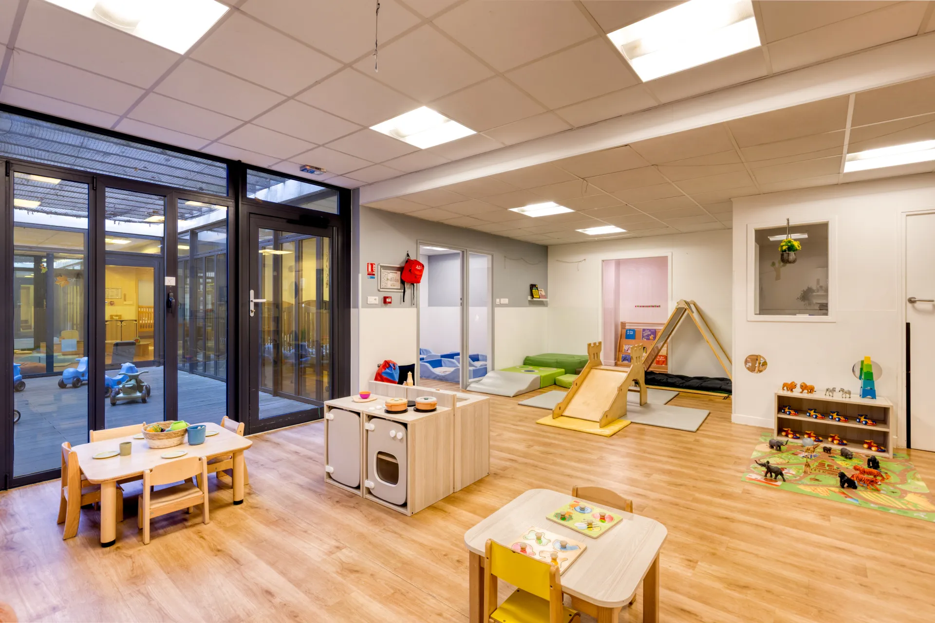 creche-75_paris19_jeuxdemots42-paris-peopleandbaby-6