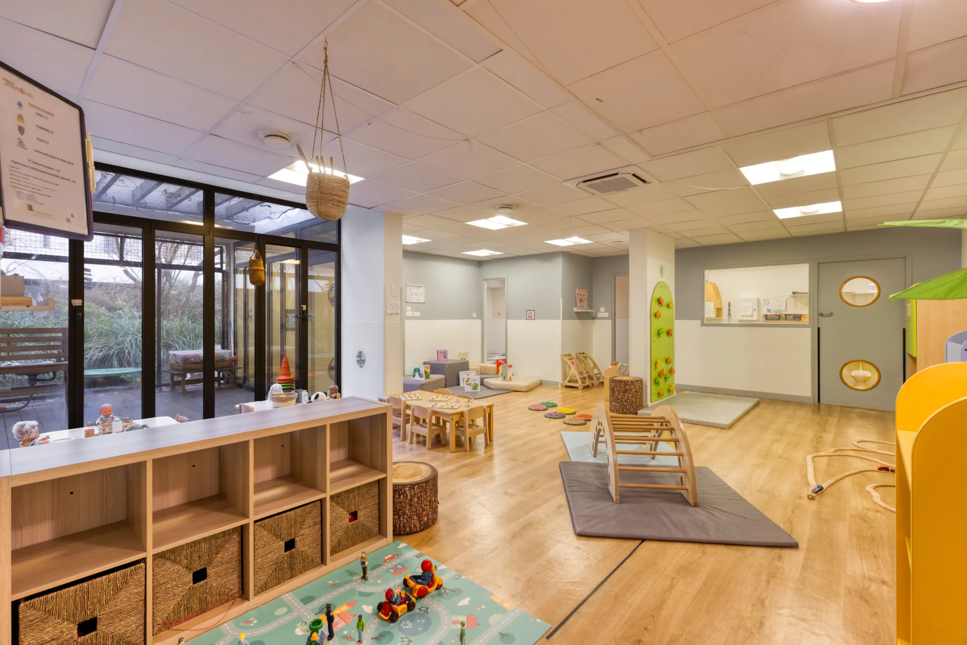 creche-75_paris19_jeuxdemots42-paris-peopleandbaby-10