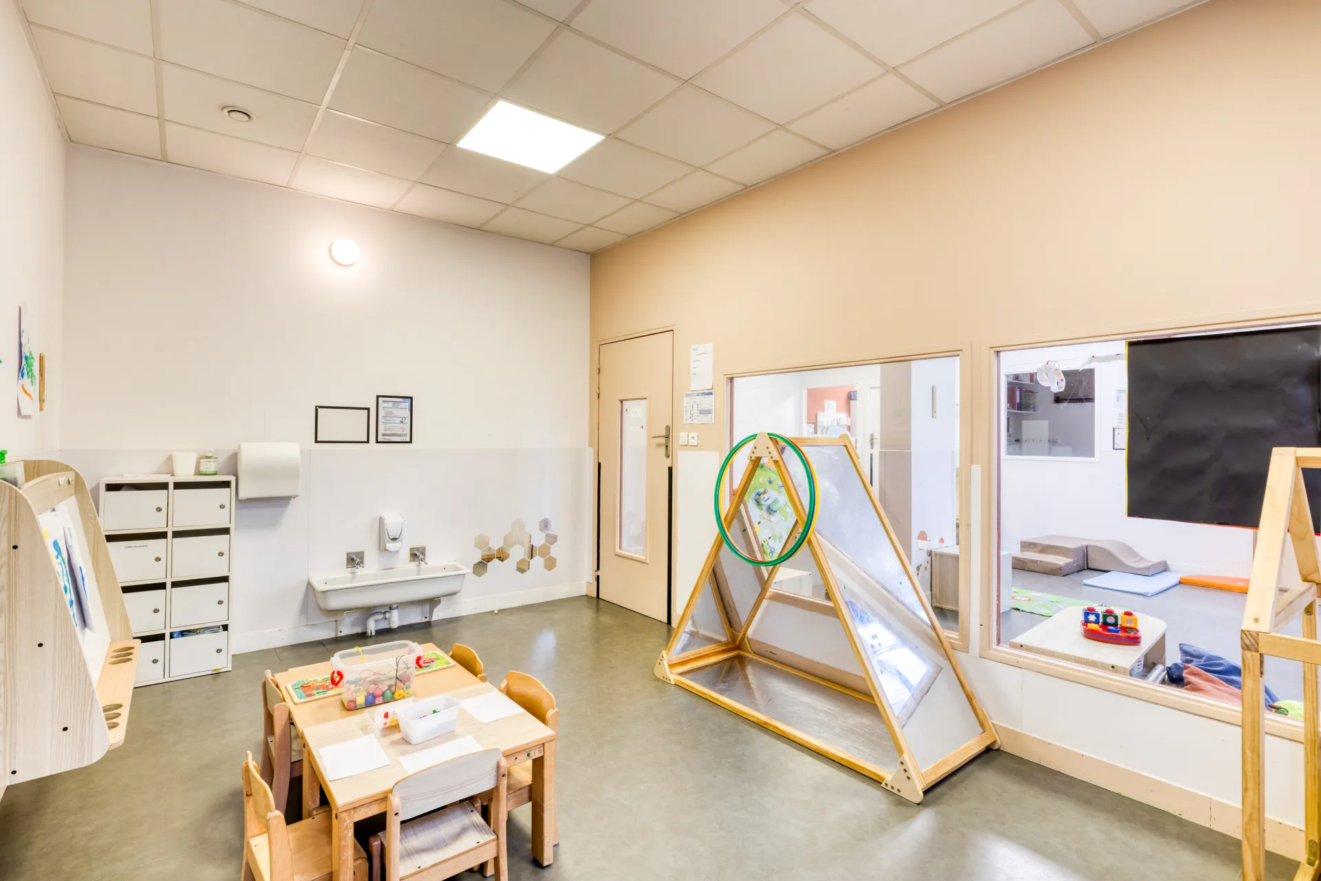 creche-93_aubervilliers_hirondelles12-aubervilliers-peopleandbaby-8