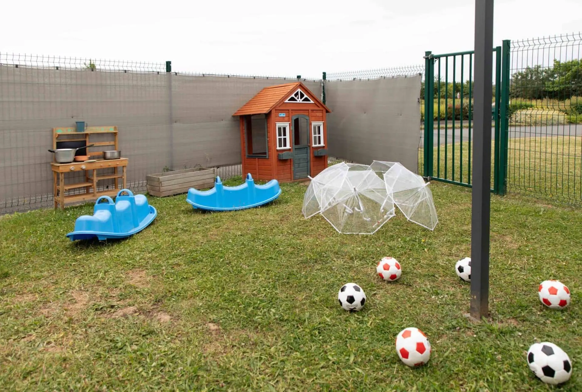 creche-cagny-mars-people-baby-3