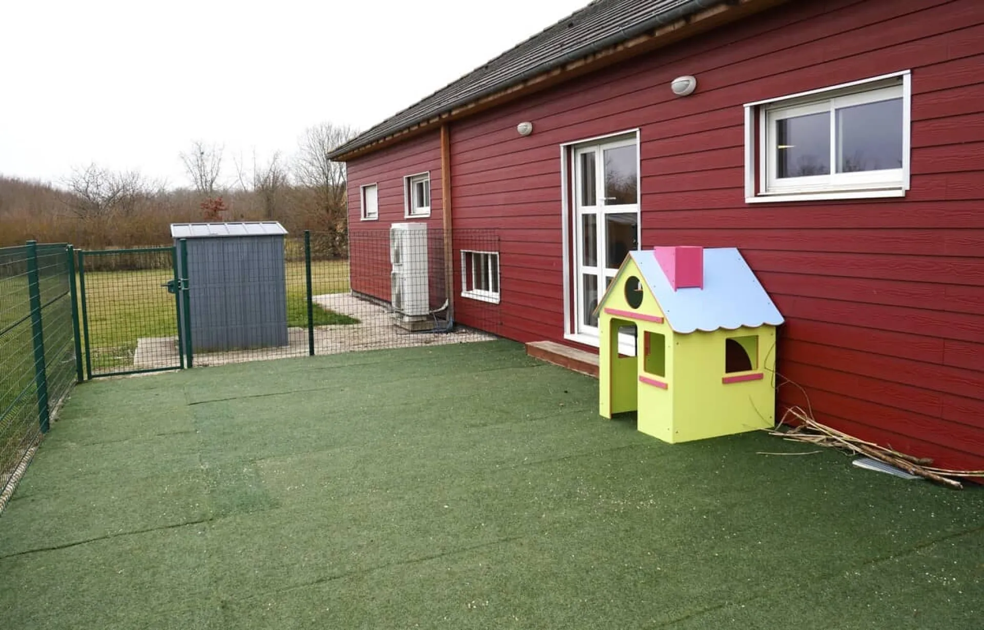 creche-aiserey-les-loupiots-people-baby-2