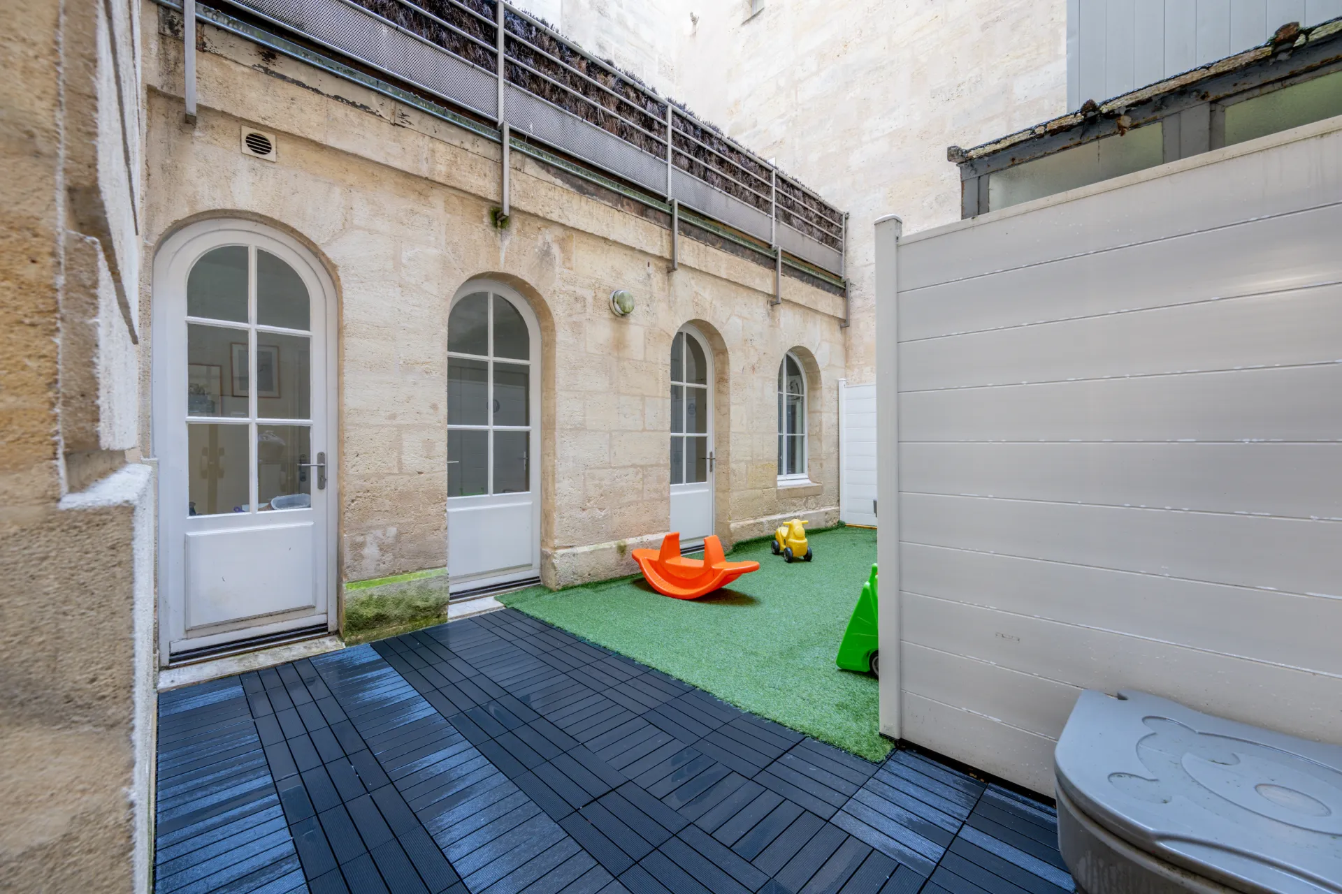 creche-33_bordeaux_lepetittheatre-peopleandbaby-14