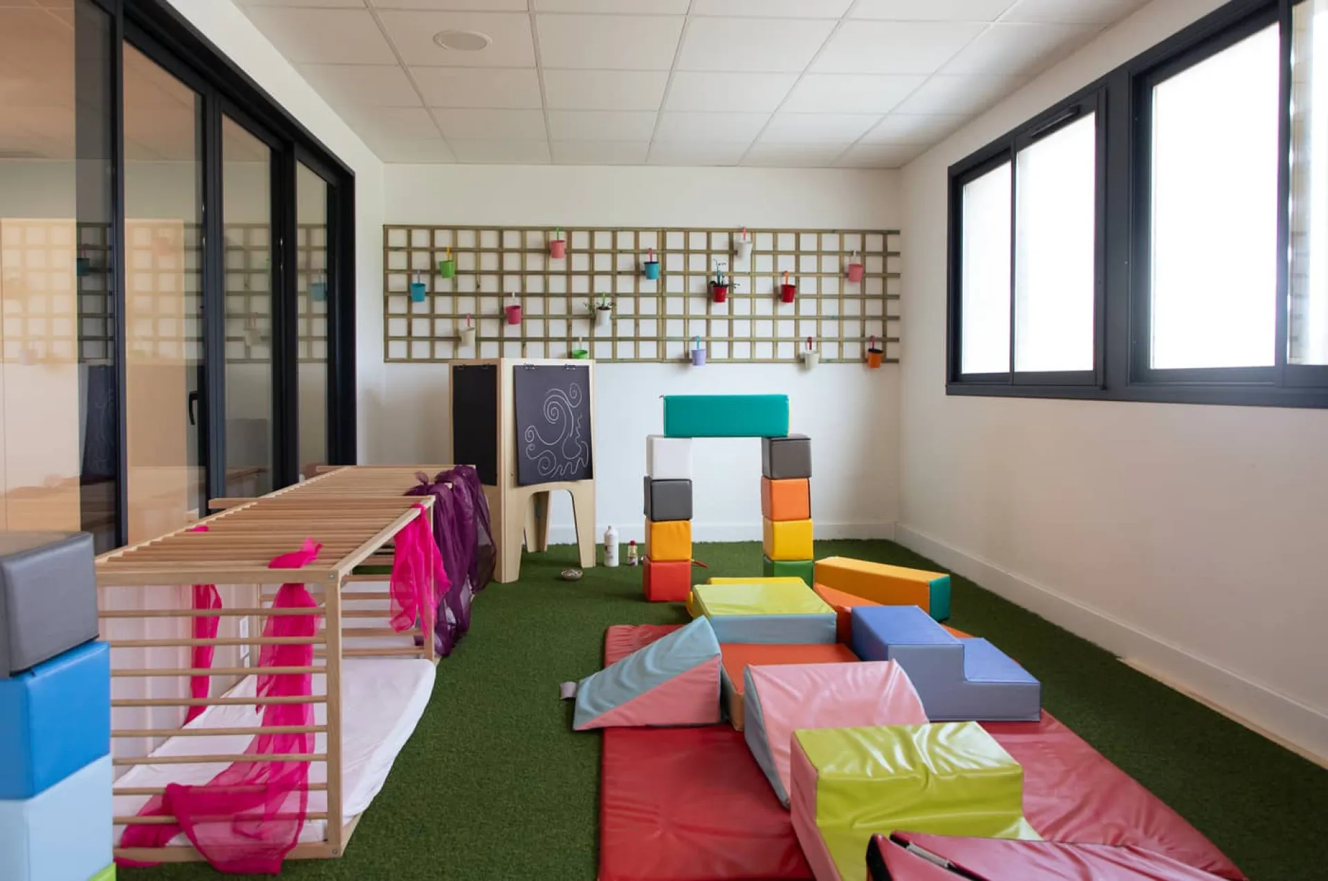 creche-cugnaux-l-arche-de-noe-people-baby-3