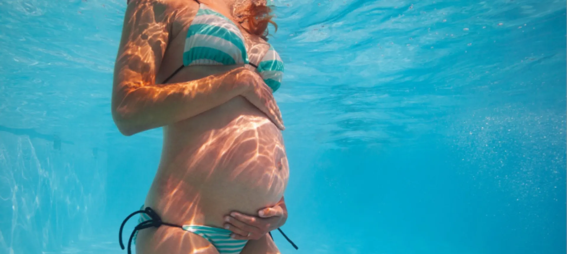grossesse-enceinte-piscine V2