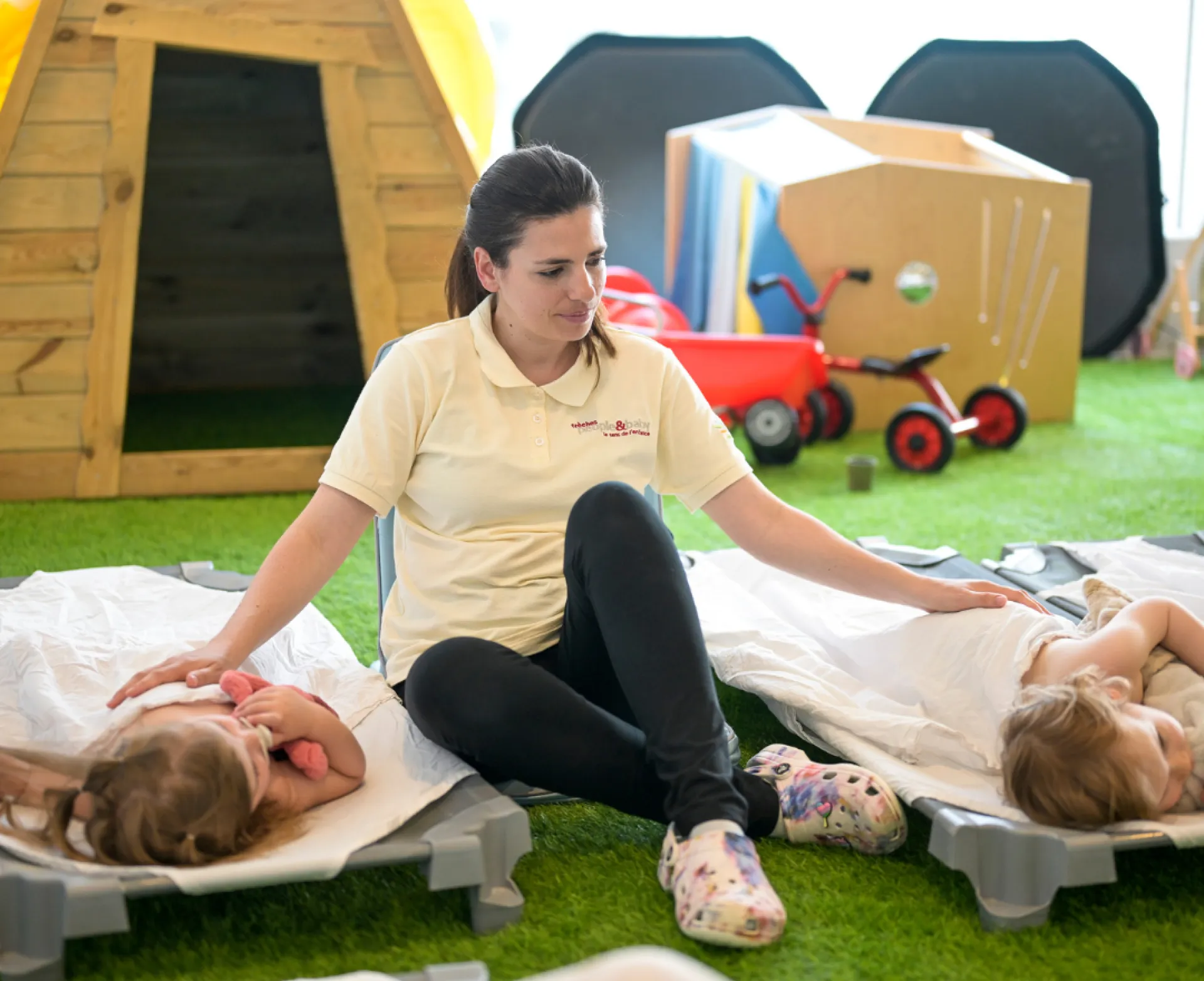 professionnel-petite-enfance-sieste-enfant