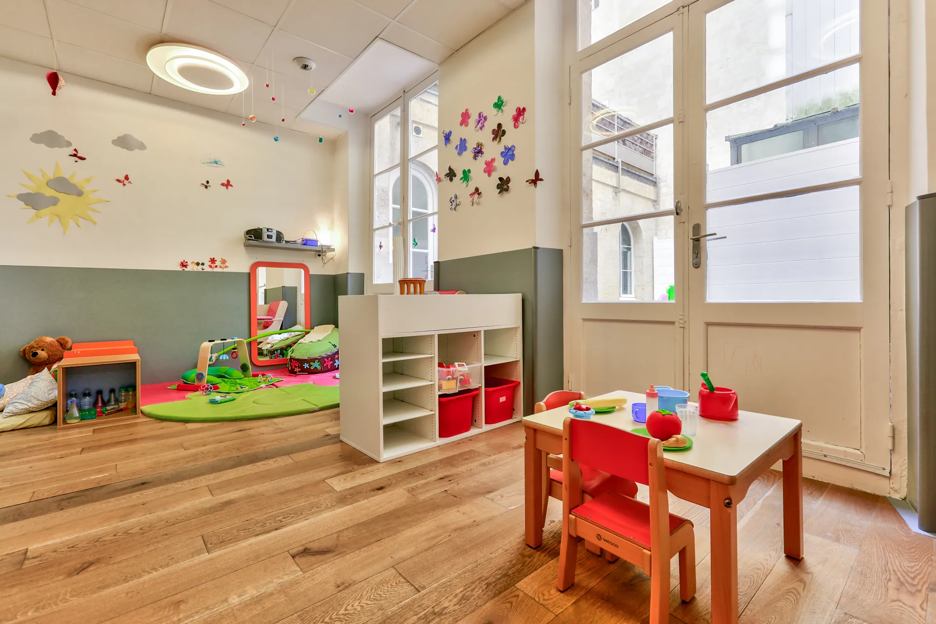 peopleandbaby-creche-bordeaux-le-petit-theatre-3