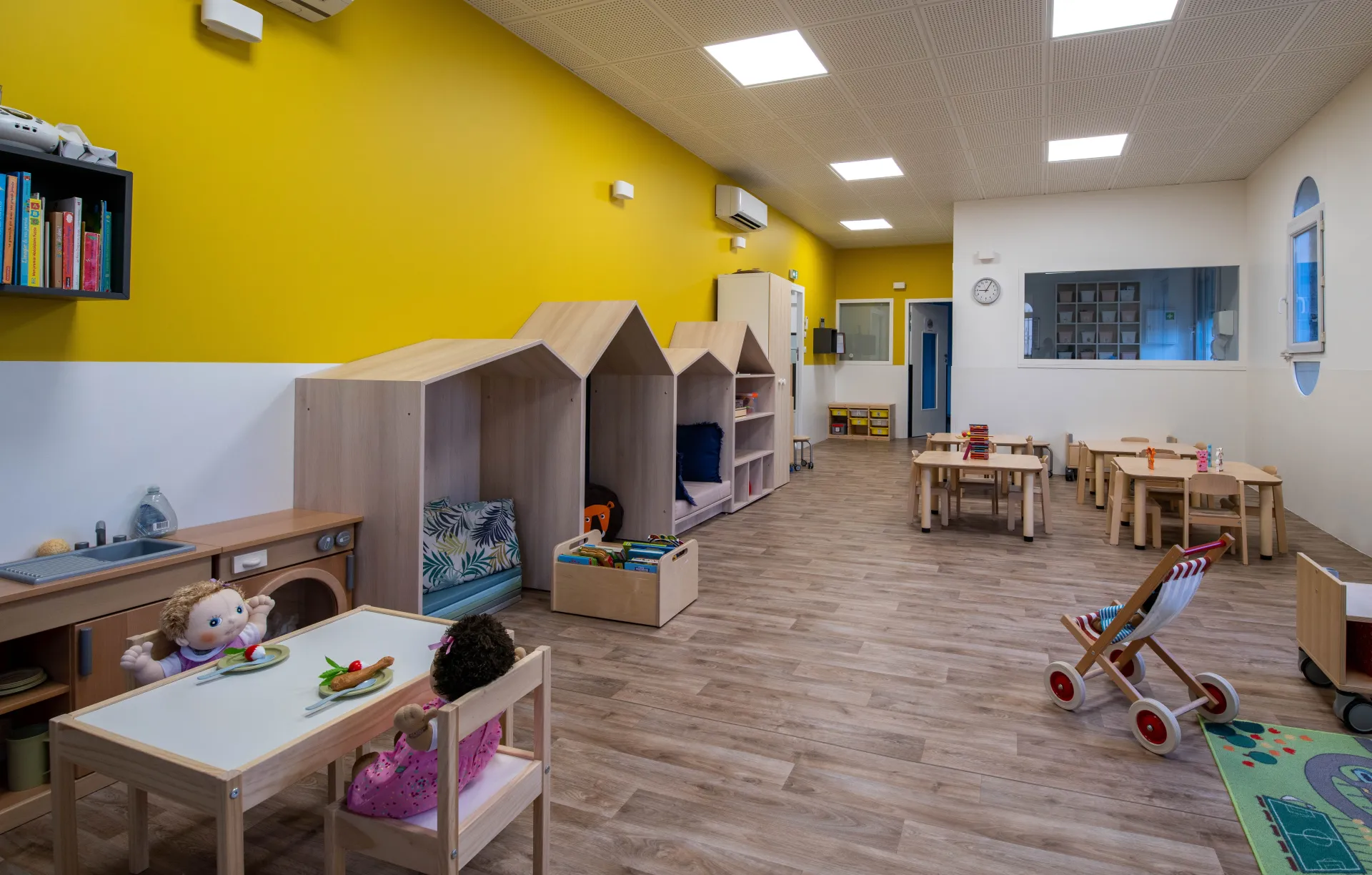 creche-bordeaux-lilorev-people-and-baby-5