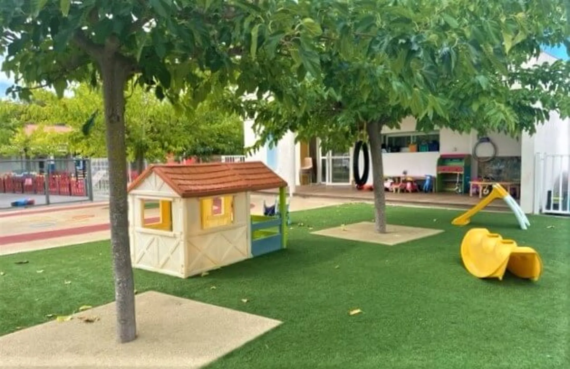 creche-perols-les-pitchouns-people-baby-3