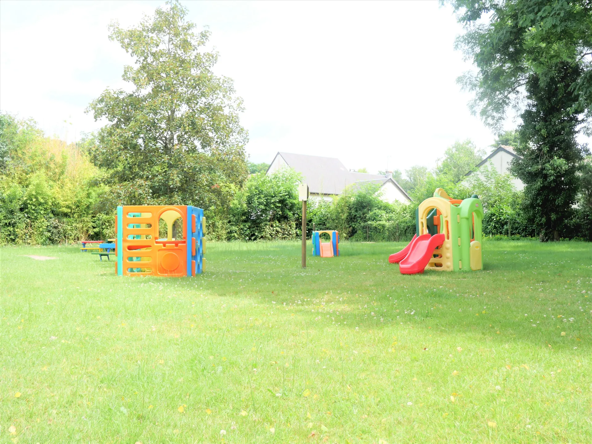 peopleandbaby-creche-monts-la-maison-de-l-eveil-4