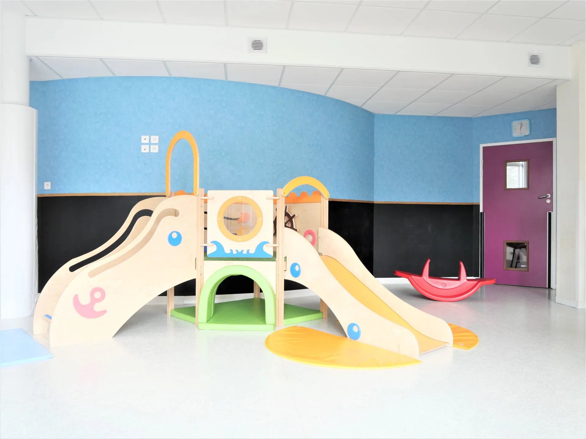 peopleandbaby-creche-contres-contres-1
