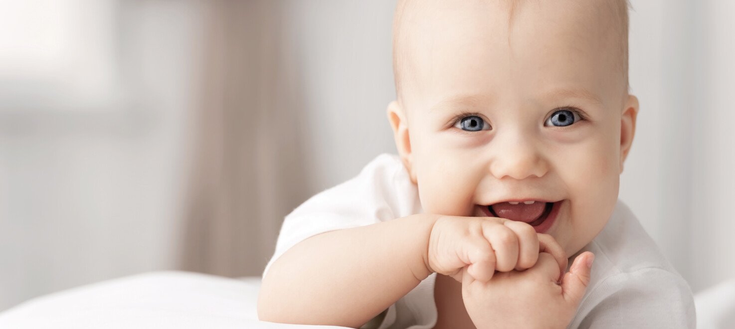 Bébé souriant