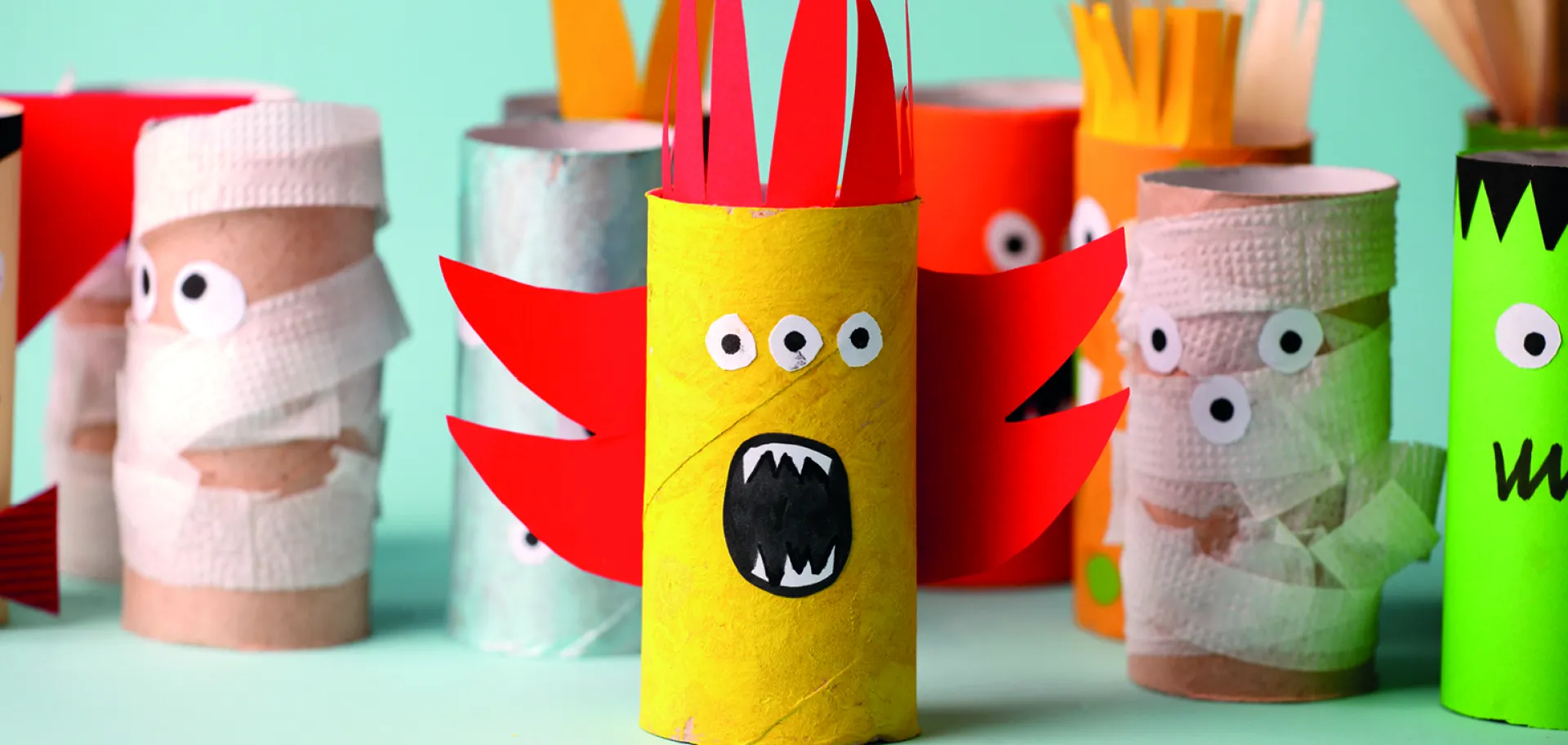 Rouleaux de papier toilettes peints en figurines