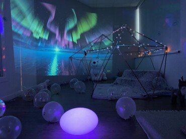 creche-mois-en-fete-lumiere-projection