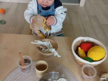 Enfant dinette végétale 